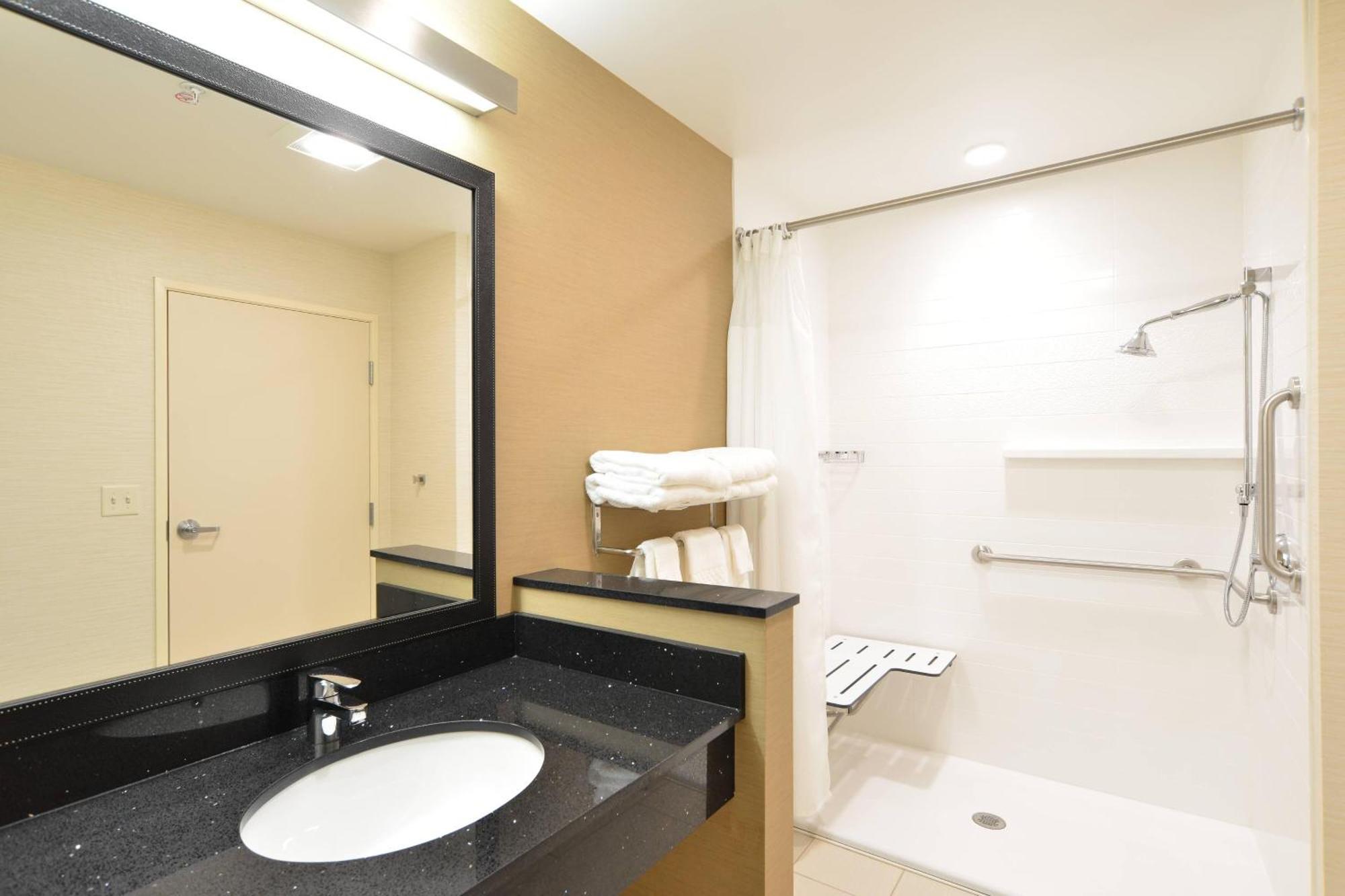 Fairfield Inn & Suites By Marriott Eau Claire/Chippewa Falls Eksteriør billede